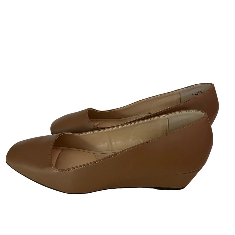 Adrienne Vittadini Tan Size 8 Small Wedge Heeled Shoes